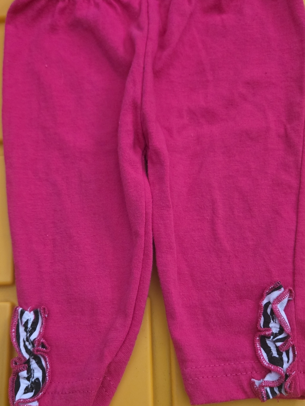 Carter's Two Piece Matching Set - Picture 4 of 7